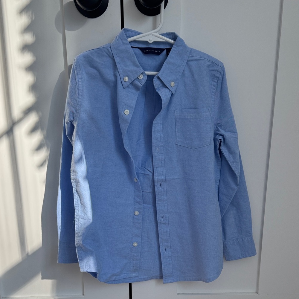 👔 2 Janie and Jack Button Down Shirts
